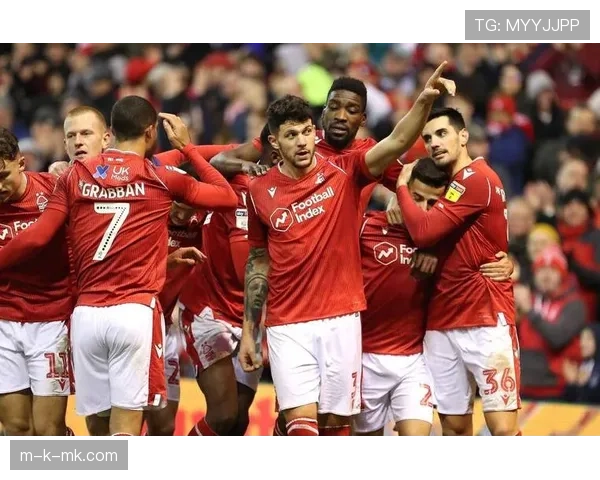 富勒姆1-1平诺丁汉森林，双方合计控球率55开，射门均未过10